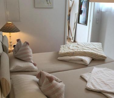 Riedenburg Apartamento | Ferienwohnung Burgenblick mit Blick auf Riedenburg