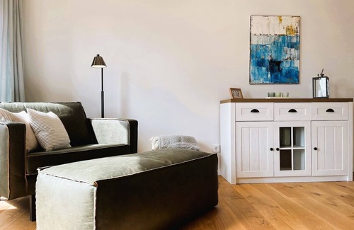 Rysum Apartamento | Ferienwohnung Bütz - Vacation in the historic Gulfhof with modern comfort - Van