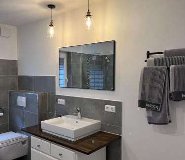 Ediger Apartamento | Ferienwohnung Clemens