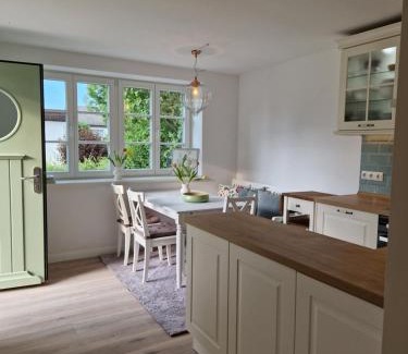 Boltenhagen Apartamento | Ferienwohnung Düne mit Kamin und 2 Bädern in Boltenhagen