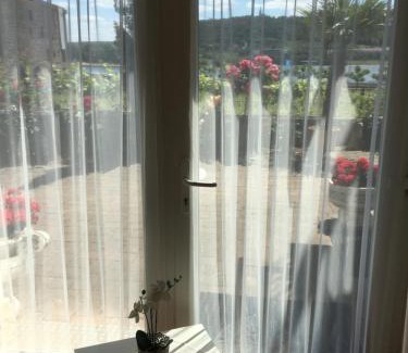 Mainz-Bingen Apartamento | Ferienwohnung „Die 3 am Rhein“