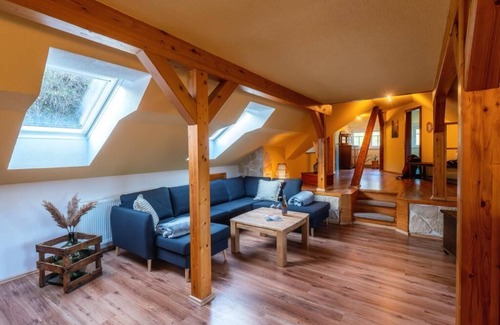 Porschdorf Apartamento | Ferienwohnung "dachboden" am Weinberg Zentral Gelegen in der Sächsischen Schweiz