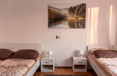 Niederzwehren Apartamento | Ferienwohnung