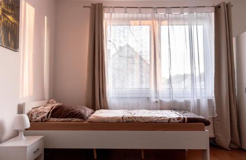 Niederzwehren Apartamento | Ferienwohnung