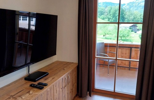 Marktschellenberg Apartamento | Ferienwohnung Untersberg 60 qm mit 1 Schlafzimmer und Balkon