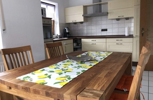 Sundern Apartamento | Ferienwohnung Grewe mit 77qm und Balkon - in Ruhiger Lage