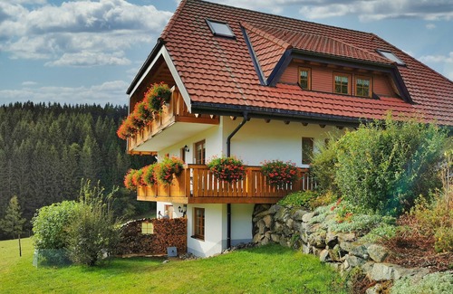 Schwarzenbach Apartamento | Apartamento no. 2, tipo C, 70 metros cuadrados, 2 dormitorios, máx. 4 personas, acceso para discapacitados