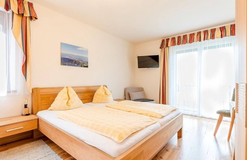 Landskron Otro | Ferienwohnung "eiche" für 2-5 Personen - Sonnhof