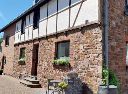 Schleiden Apartamento | Ferienwohnung EifelReich