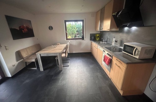 Liebenau Apartamento | Ferienwohnung Elly 3 km vom Diemelradweg