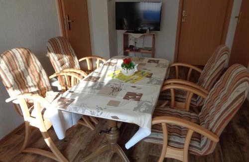 Marienhafe Apartamento | Ferienwohnung Familie Renken