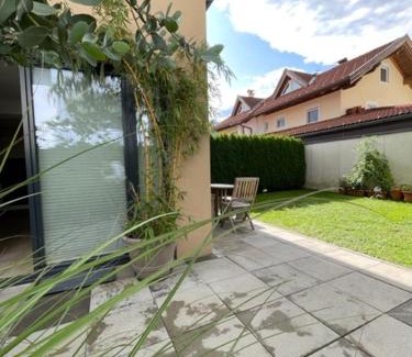 Volders Apartamento | Ferienwohnung Familiengarten