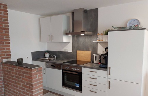 Moehnesee Apartamento | Ferienwohnung Gabler 70qm, 1 Schlafzimmer, Duschbad, Kamin, Max. 2 Personen