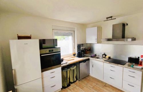 Laupheim Apartamento | Ferienwohnung Gartenblick zentral und komfortabel