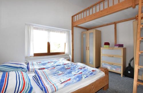 Hinter Bollhagen Apartamento | Ferienwohnung Gerda in Ostseenähe