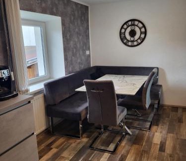 Uderns Apartamento | Ferienwohnung-Gerti