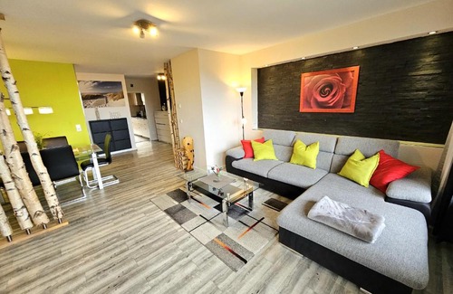 Pforzheim Apartamento | Ferienwohnung Goldstadtblick