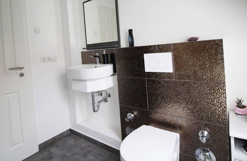 Steinheim Apartamento | Ferienwohnung Hanau Hu03, 75qm, 1 Schlafzimmer, 1 Wohn-/ Schlafzimmer, Max. 5 Personen