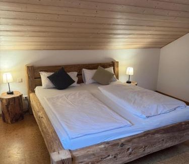 Reut Apartamento | Ferienwohnung Heuboden