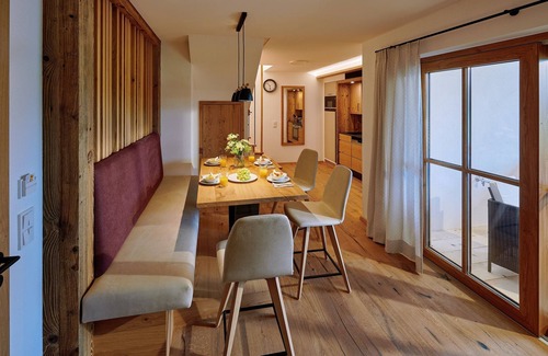 Chieming Apartamento | Ferienwohnung Hirschauer Bucht, 1-5pers., 2 Sep. SZ, 2.og+dg, Balkon mit Weitblick