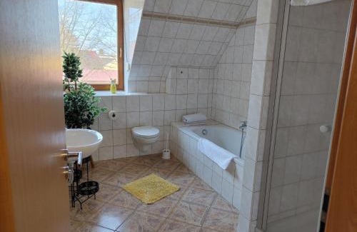 Schoenwoelkau Apartamento | Ferienwohnung Hohenroda
