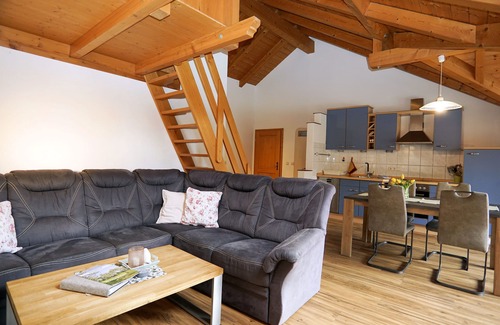 Bad Feilnbach Apartamento | Apartamento "Elder" 55 m2 hasta 2 personas, 2. Arriba, 1 dormitorio separado dos camas supletorias. Südbalk