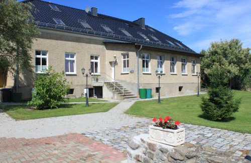 Prenzlau Apartamento | Ferienwohnung im Gutshaus Mühlhof