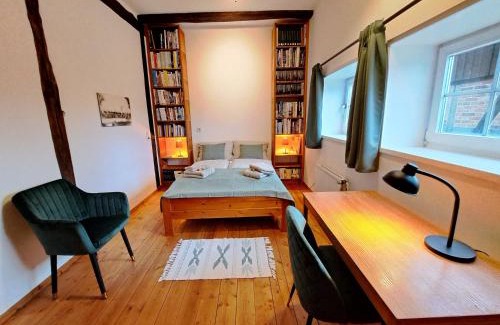 Hoesseringen Apartamento | Ferienwohnung im Heidjerhaus