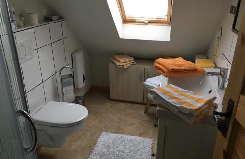 Usseln Apartamento | Ferienwohnung im kleinen Landhaus