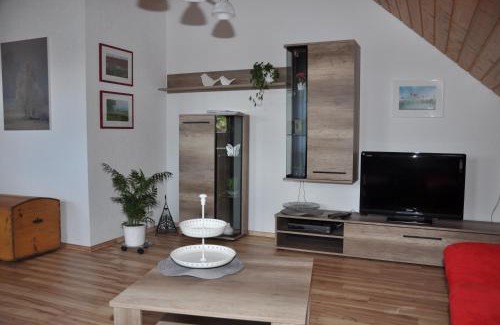 Ebenweiler Apartamento | Ferienwohnung im Rosengarten