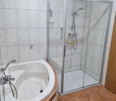 Ilmenau Apartamento | Ferienwohnung im Villenviertel Ilmenau