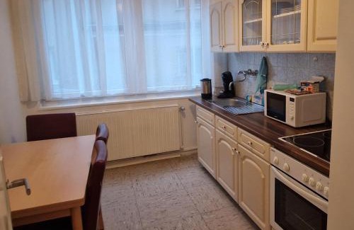 Krefeld Apartamento | Ferienwohnung in Krefeld Monteurzimmer Gästezimmer Messezimmer Apartment in Krefeld