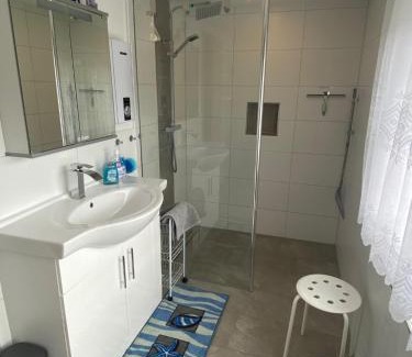 Weissenfels Apartamento | Ferienwohnung Joli- inklusive Parkplatz, Bettwäsche, Handtücher und WLAN