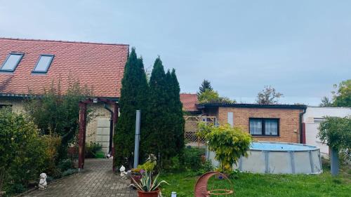 Weissenfels Apartamento | Ferienwohnung Joli- inklusive Parkplatz, Bettwäsche, Handtücher und WLAN