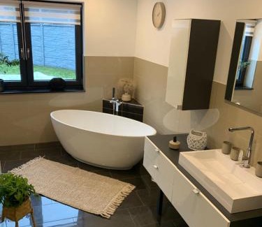 Lauscha Apartamento | Ferienwohnung Körperzeit