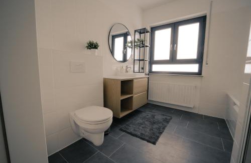 Harleshausen Apartamento | Ferienwohnung Kassel mit Ladesäule & Balkon