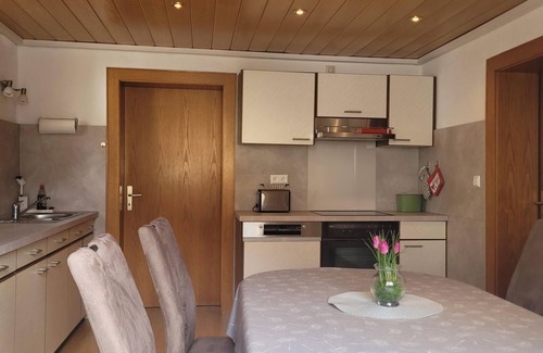 Bad Bergzabern Apartamento | Ferienwohnung Lang - Fewo mit 2 Schlafzimmern
