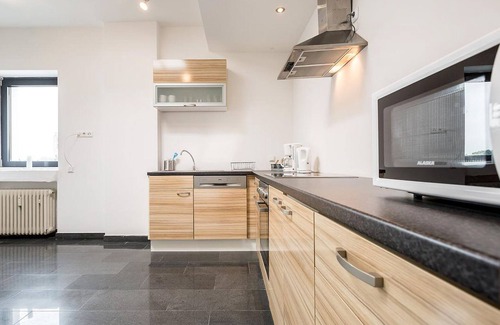 Langenfeld Apartamento | Ferienwohnung Langenfeld 02, 150qm, 3 Schlafzimmer, 1 Wohn-/schlafraum, Max. 12 Personen