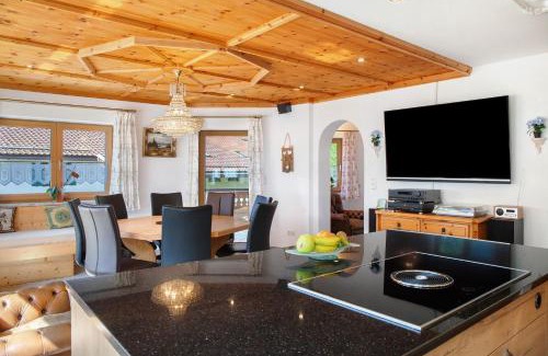 Mittenwald Apartamento | Ferienwohnung Lapislazuli