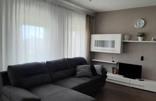 Eisenstadt Apartamento | Ferienwohnung Leithaberg