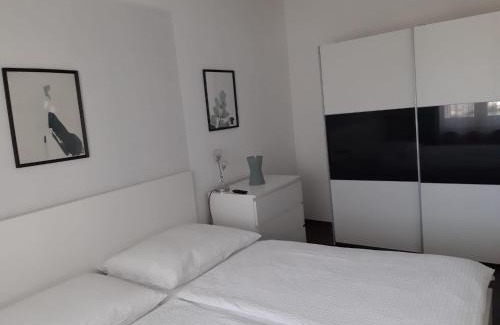 Eisenstadt Apartamento | Ferienwohnung Leithaberg