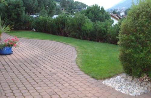 Sierre Cama Y Desayuno | Ferienwohnung Lenggenhager Plantzette