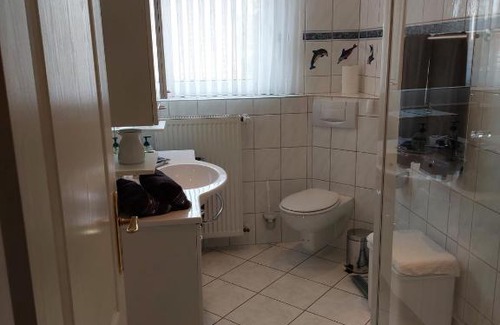 Meppen Apartamento | Ferienwohnung Leni erstes OG inkl Balkon Gartenblick kostenfreier Parkplatz stadtnah aber ruhig gelegen