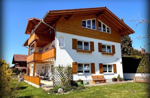Buching Apartamento | Ferienwohnung Lory mit Schlossblick