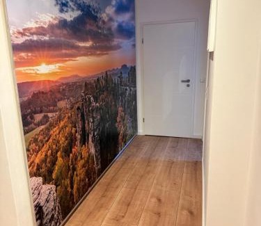 Krippen Apartamento | Ferienwohnung Lucy - Moderne Ferienwohnung mit kostenlosem Parkplatz, Terrasse, nahe Bad Schandau und Malerweg
