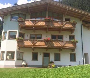 Schwendau Apartamento | Ferienwohnung Marina