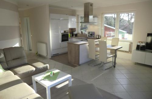 Boltenhagen Apartamento | Ferienwohnung Marquardt mit Wallbox