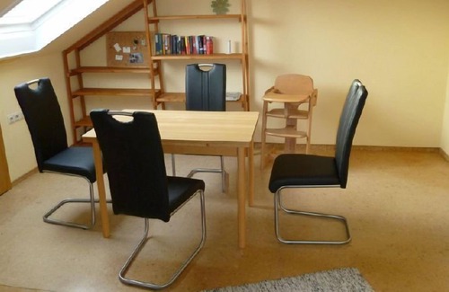 Bad Liebenzell Apartamento | Apartamento con 70m², 1 dormitorio, 1 sala de estar / dormitorio, con capacidad para 3 personas