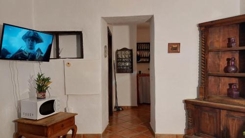 El Guincho Apartamento | Ferienwohnung mit kleiner Innenhof-Terrasse im mediterranen Stil