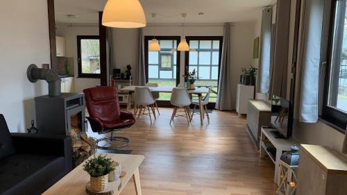 Feriendorf Frankenau Apartamento | Ferienwohnung Mimo direkt am Waldrand